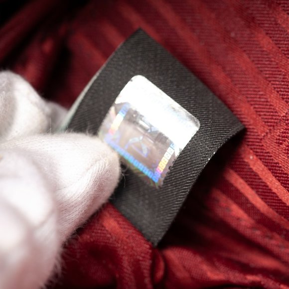 Authentic Fendi Red Leather Fendista Pochette Crossbody Bag - Picture 8 of 11